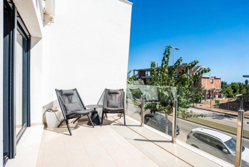 Resale - APARTMENT -
PILAR DE LA HORADADA - La Torre de la Horadada