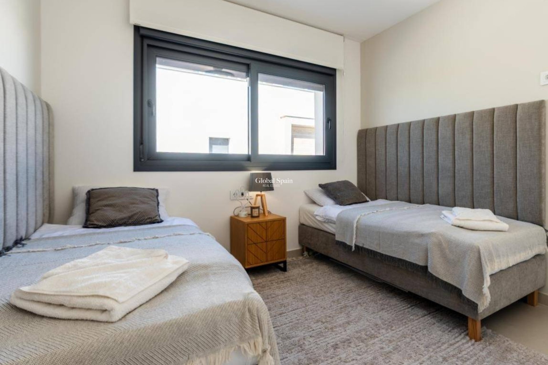 Resale - APARTMENT -
PILAR DE LA HORADADA - La Torre de la Horadada