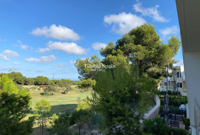 Resale - APARTMENT -
PILAR DE LA HORADADA - Lo Romero Golf