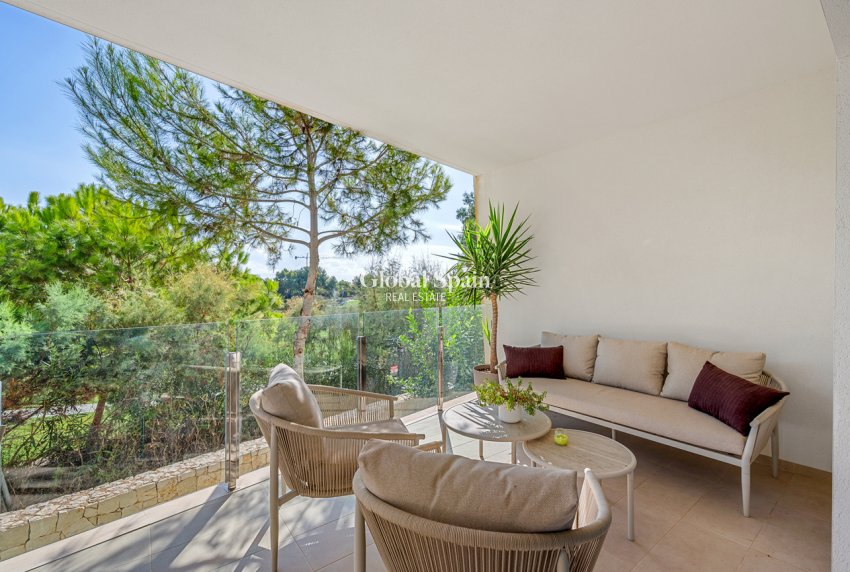 Resale - APARTMENT -
PILAR DE LA HORADADA - Lo Romero Golf