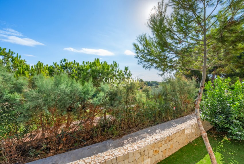 Resale - APARTMENT -
PILAR DE LA HORADADA - Lo Romero Golf
