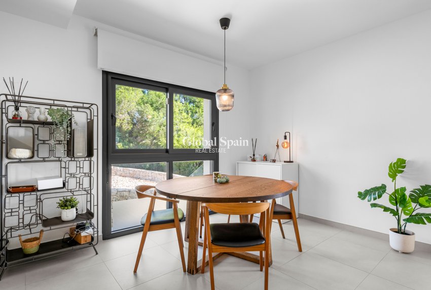 Resale - APARTMENT -
PILAR DE LA HORADADA - Lo Romero Golf