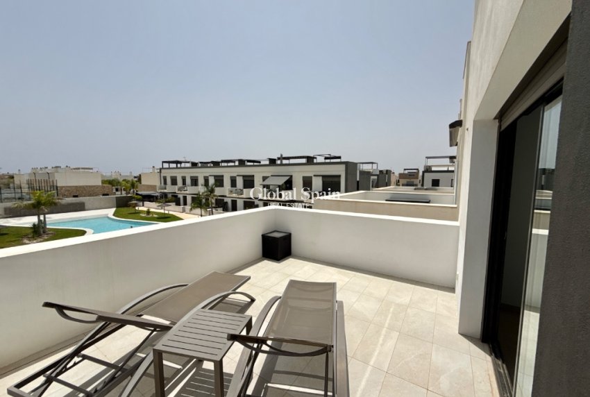 Resale - Apartment -
PILAR DE LA HORADADA - MIL PALMERAS 