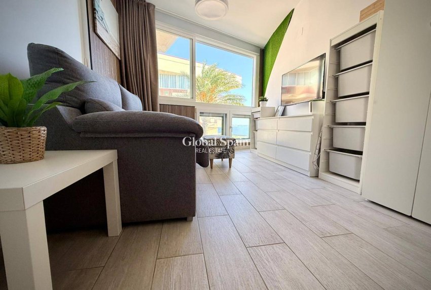 Resale - APARTMENT -
PILAR DE LA HORADADA - MIL PALMERAS 