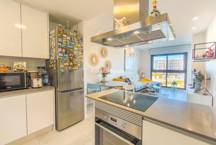 Resale - APARTMENT -
PILAR DE LA HORADADA - MIL PALMERAS 