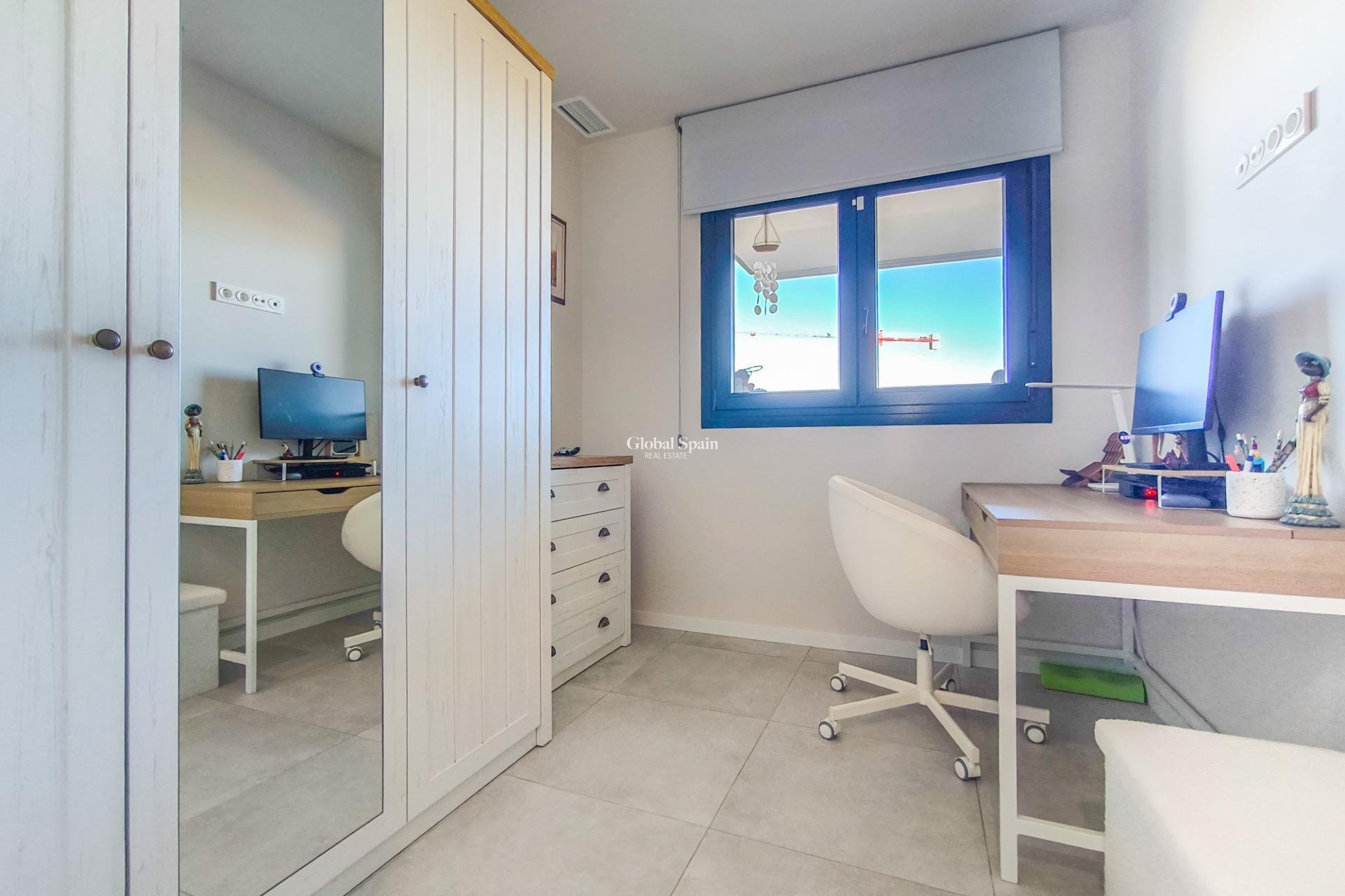 Resale - APARTMENT -
PILAR DE LA HORADADA - MIL PALMERAS 