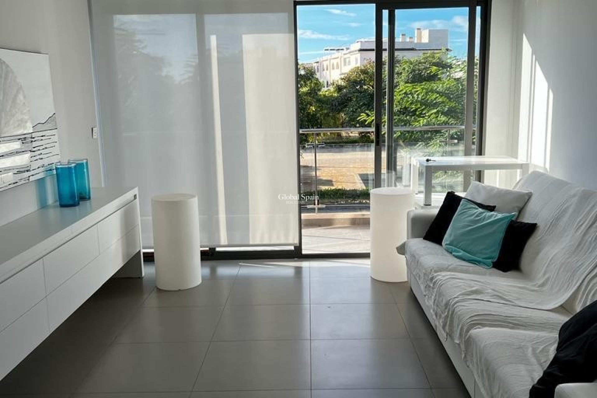 Resale - APARTMENT -
PILAR DE LA HORADADA - MIL PALMERAS 