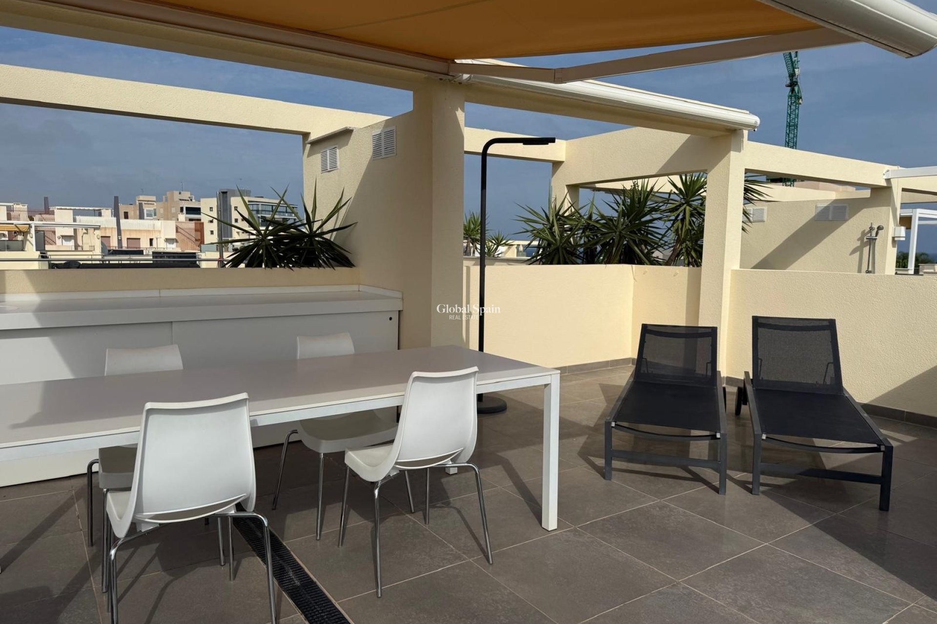 Resale - APARTMENT -
PILAR DE LA HORADADA - MIL PALMERAS 