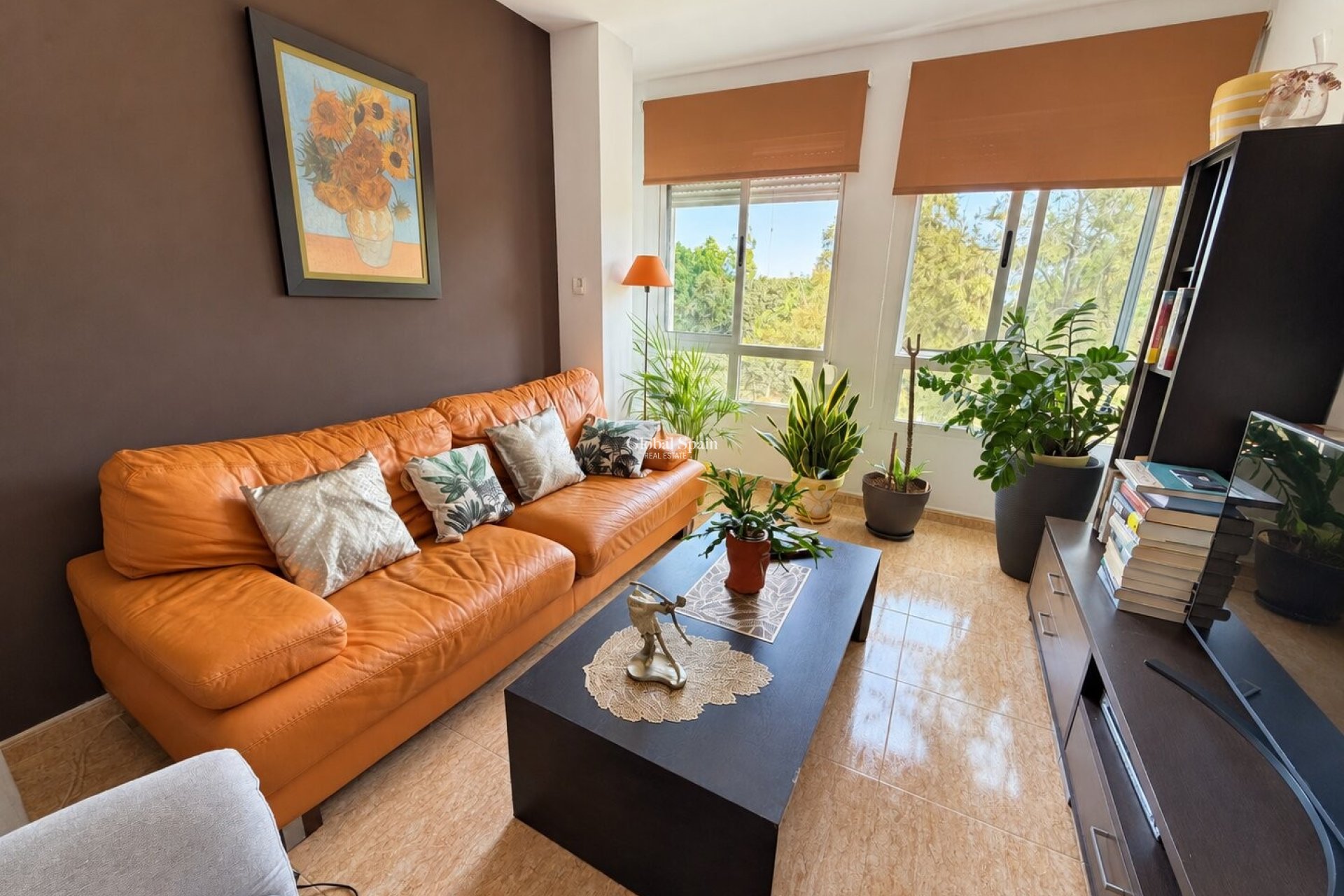 Resale - APARTMENT -
PILAR DE LA HORADADA - Pilar de La Horadada - Town