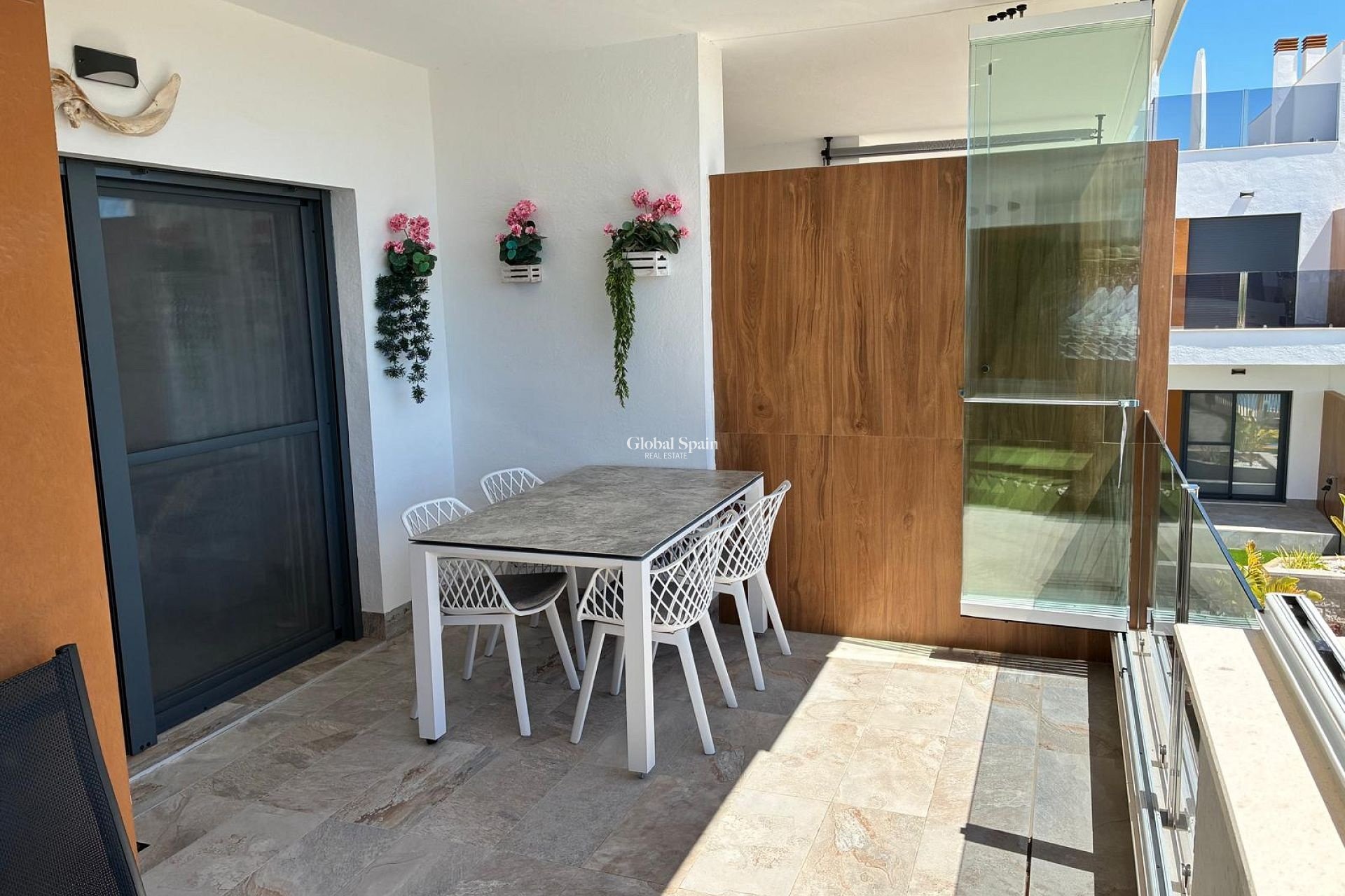 Resale - APARTMENT -
PILAR DE LA HORADADA - Pilar de la Horadada