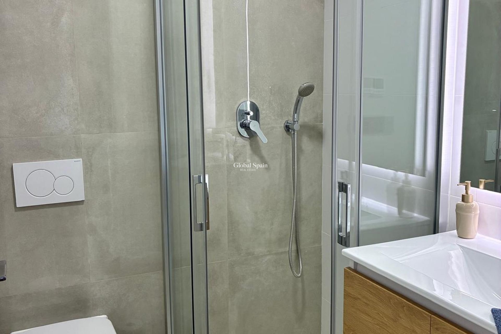 Resale - APARTMENT -
PILAR DE LA HORADADA - Pilar de la Horadada