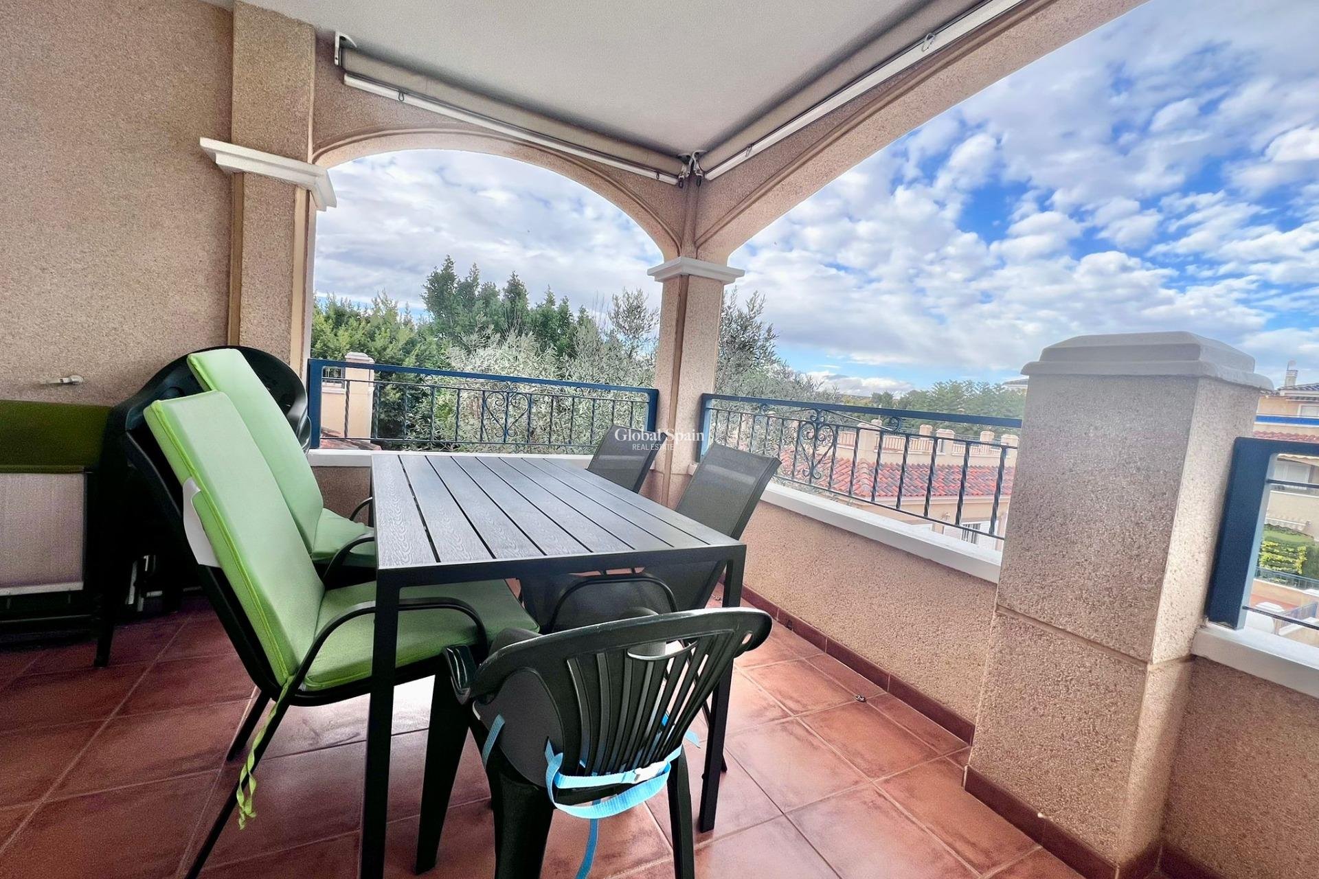 Resale - APARTMENT -
PILAR DE LA HORADADA - RioMar