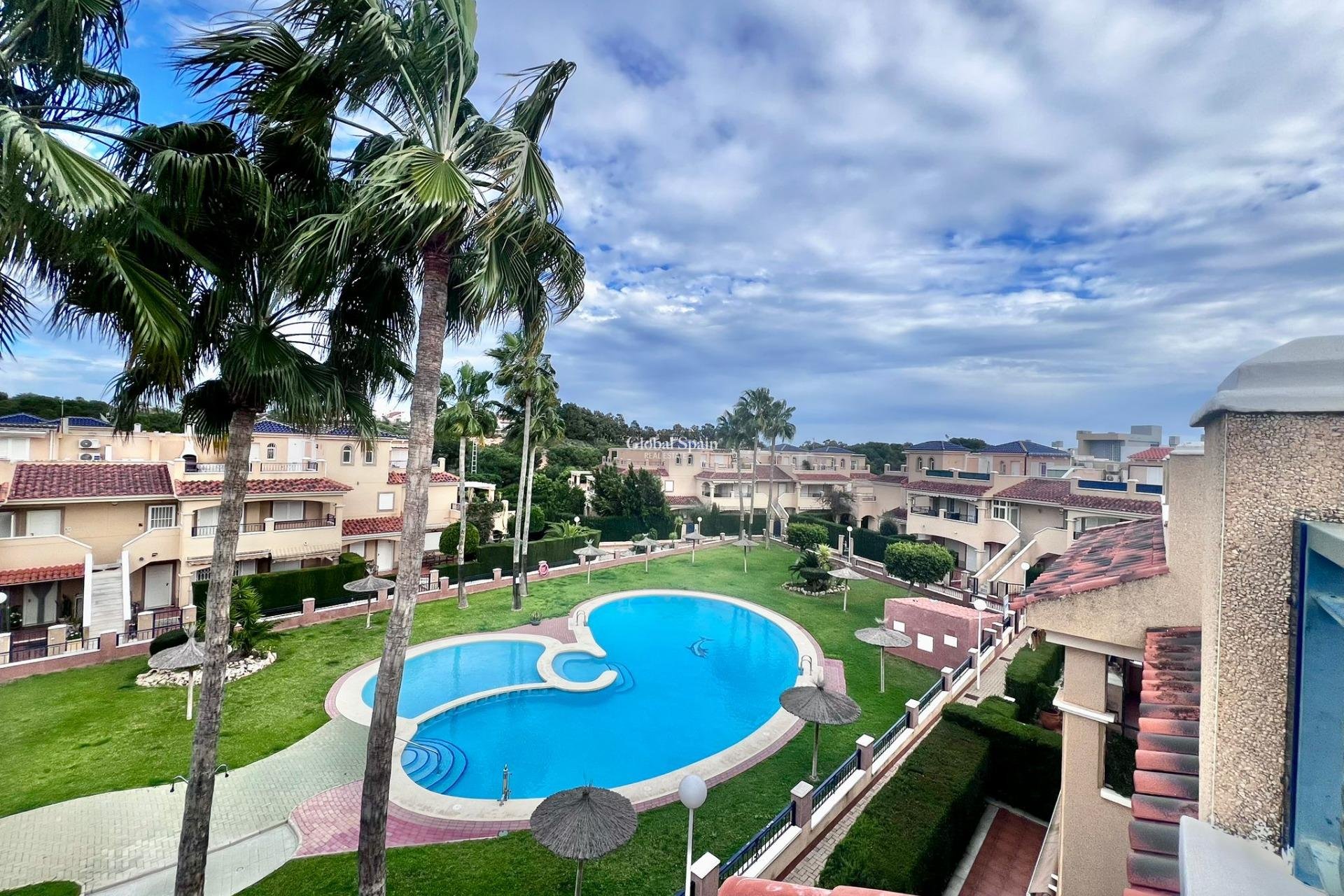 Resale - APARTMENT -
PILAR DE LA HORADADA - RioMar