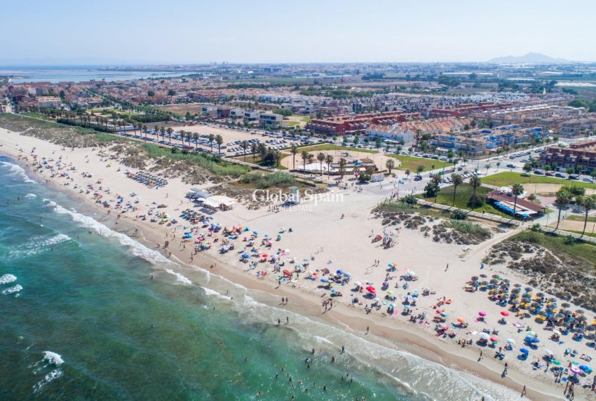 Resale - APARTMENT -
PILAR DE LA HORADADA - RioMar