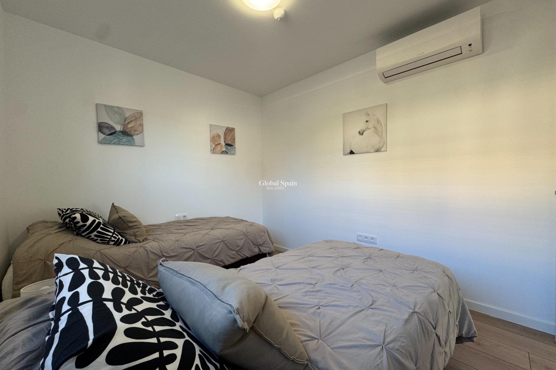 Resale - APARTMENT -
PILAR DE LA HORADADA - RioMar