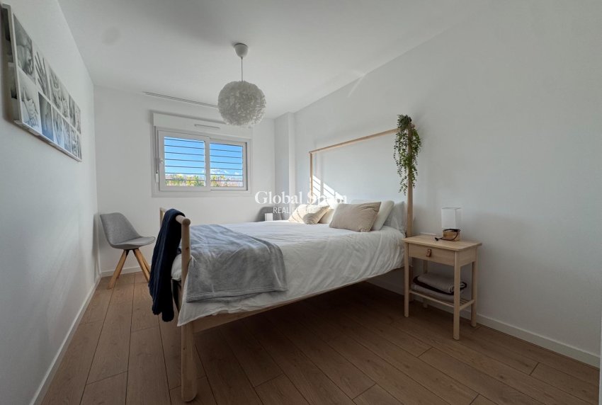 Resale - APARTMENT -
PILAR DE LA HORADADA - RioMar