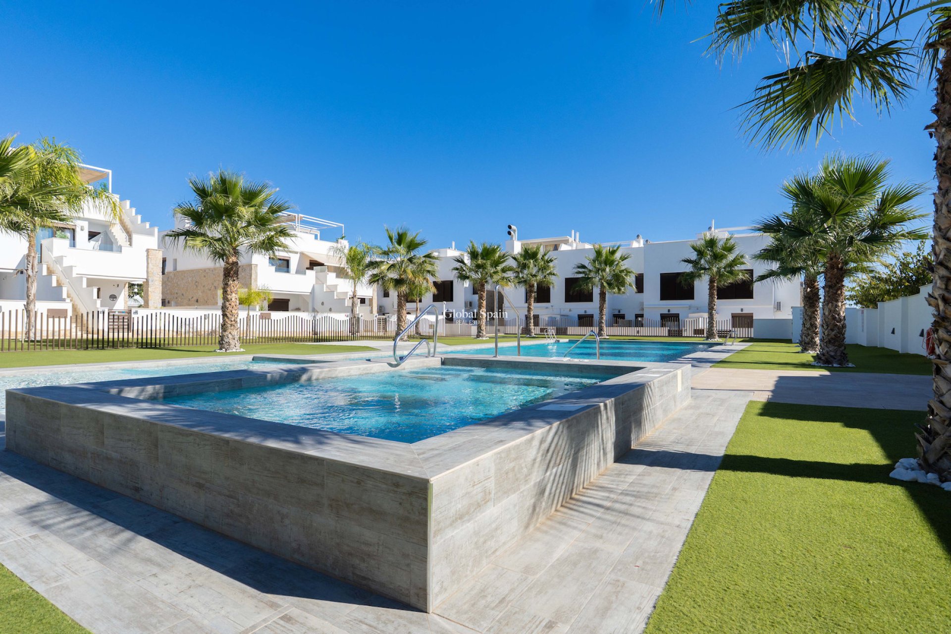 Resale - APARTMENT -
PILAR DE LA HORADADA - Torre de la Horadada