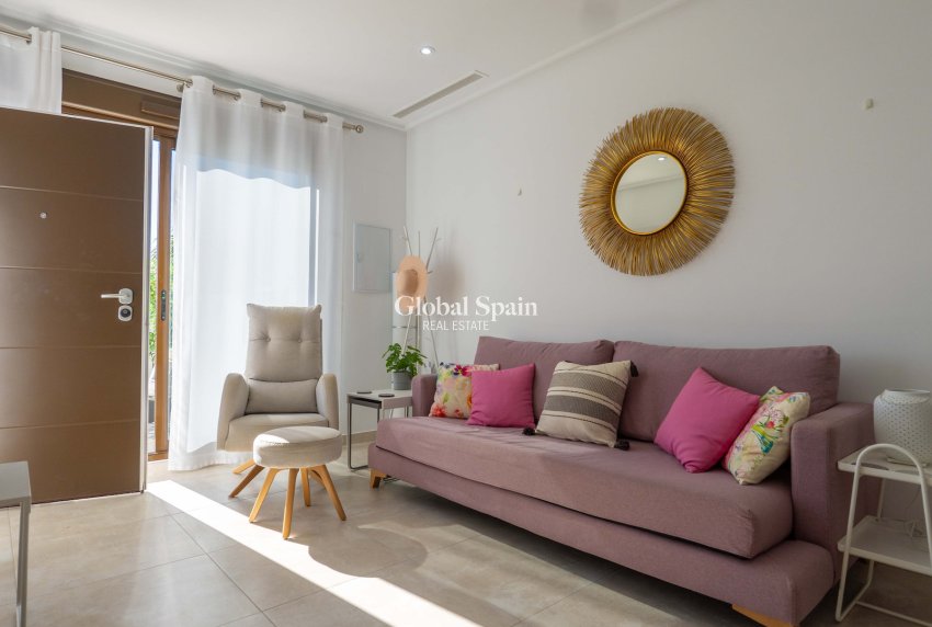Resale - APARTMENT -
PILAR DE LA HORADADA - Torre de la Horadada