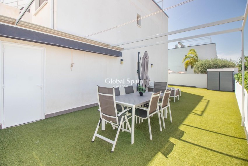 Resale - APARTMENT -
PILAR DE LA HORADADA - Torre de la Horadada