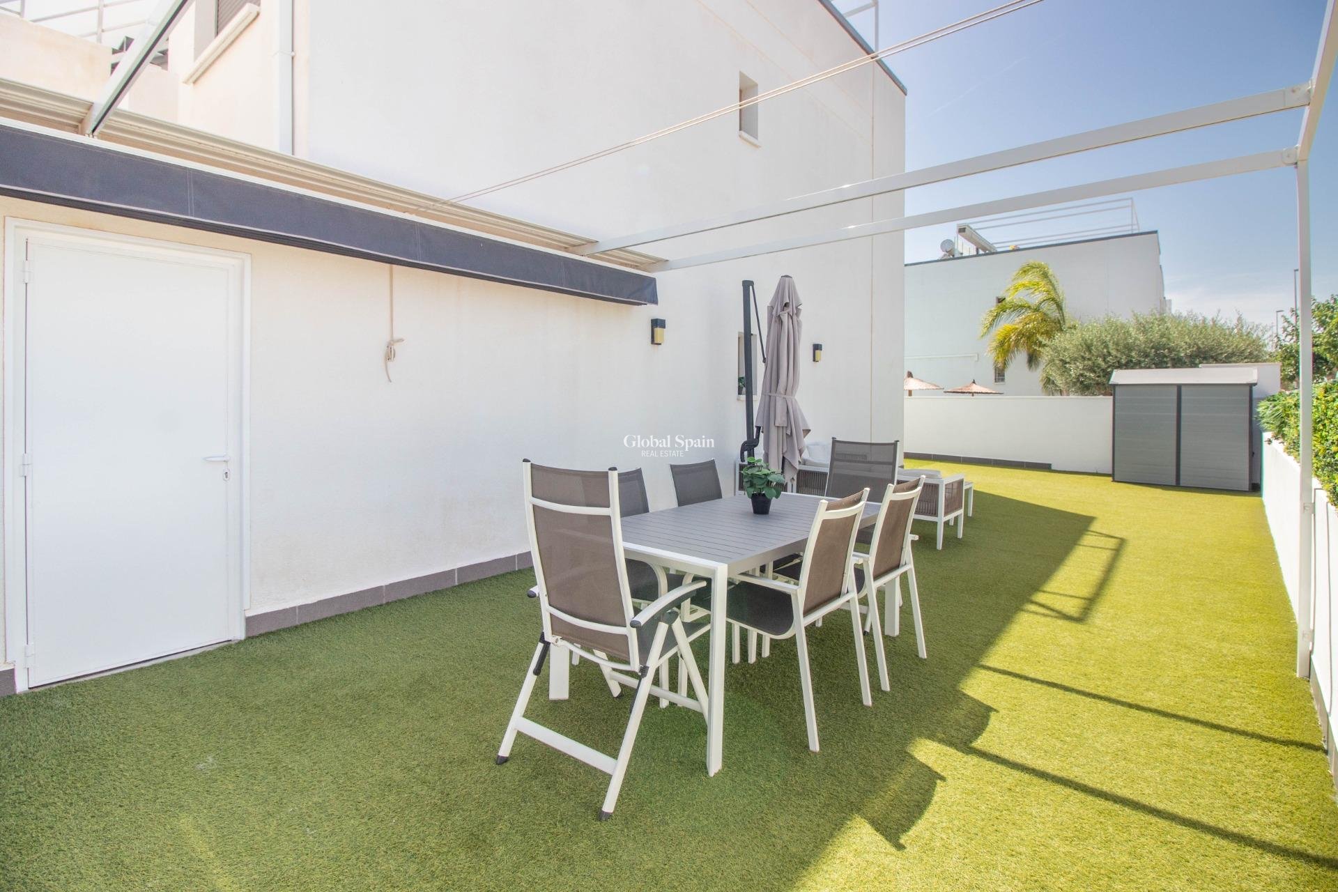 Resale - APARTMENT -
PILAR DE LA HORADADA - Torre de la Horadada