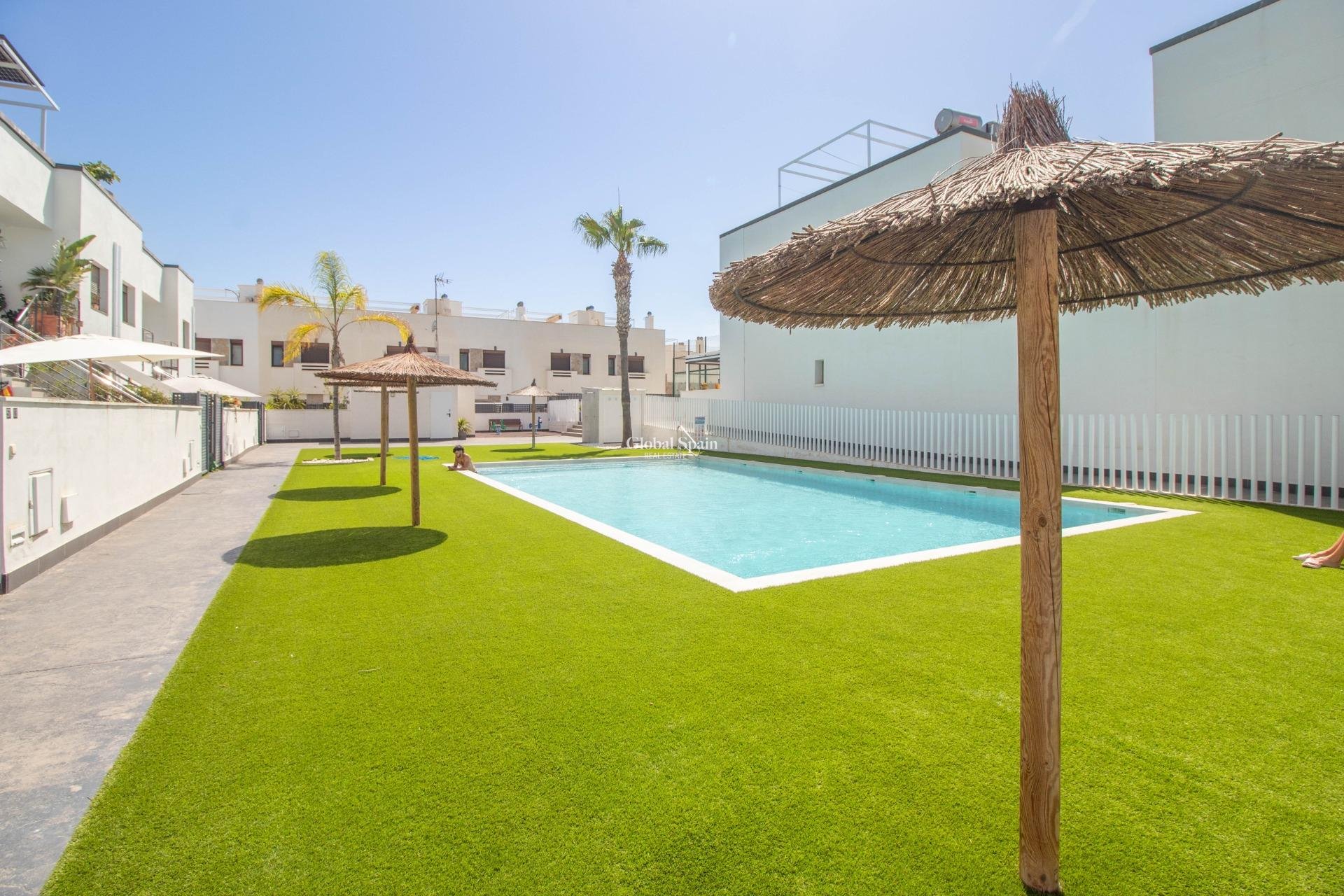 Resale - APARTMENT -
PILAR DE LA HORADADA - Torre de la Horadada