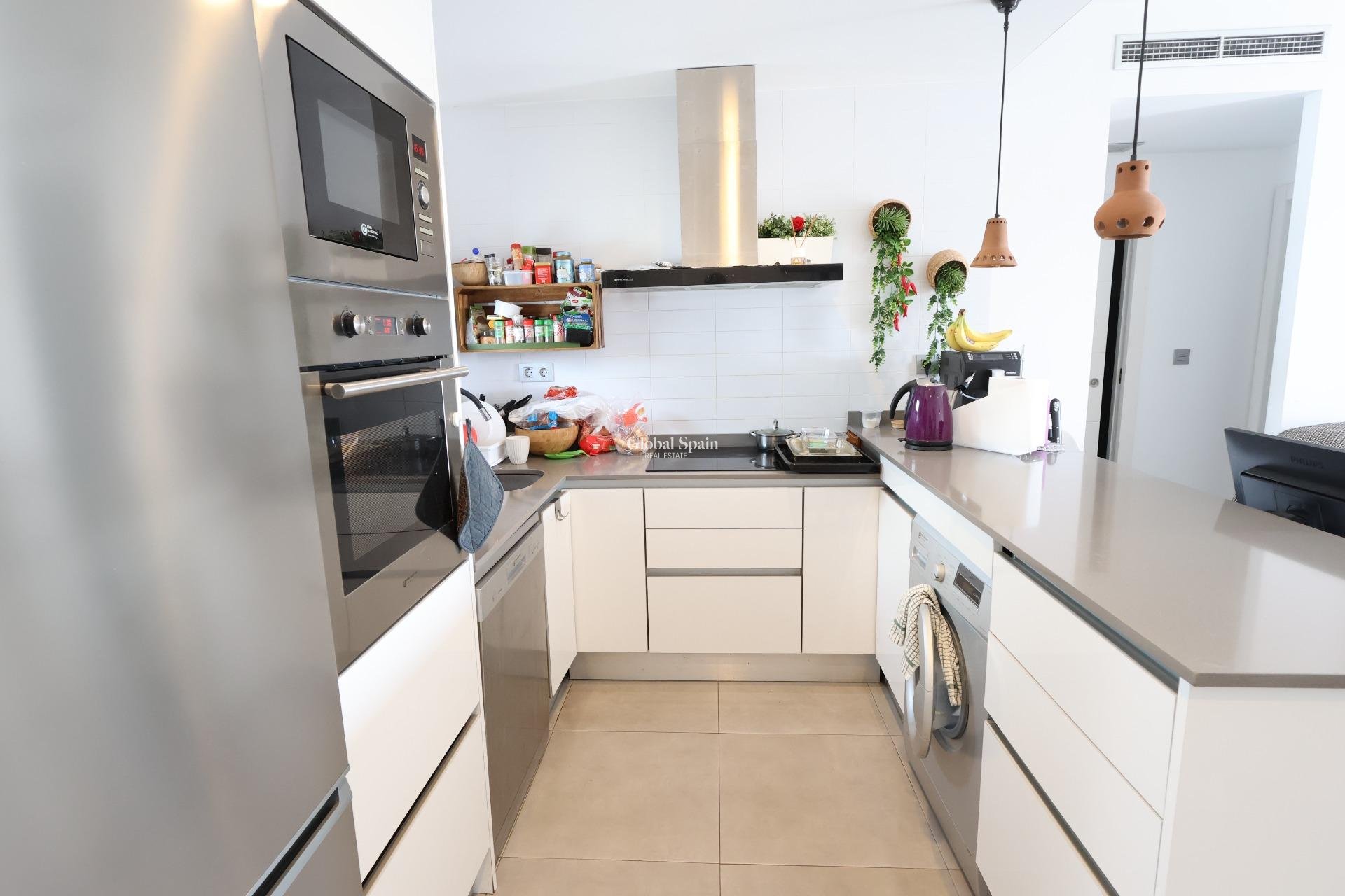 Resale - APARTMENT -
PILAR DE LA HORADADA - Zona Pueblo