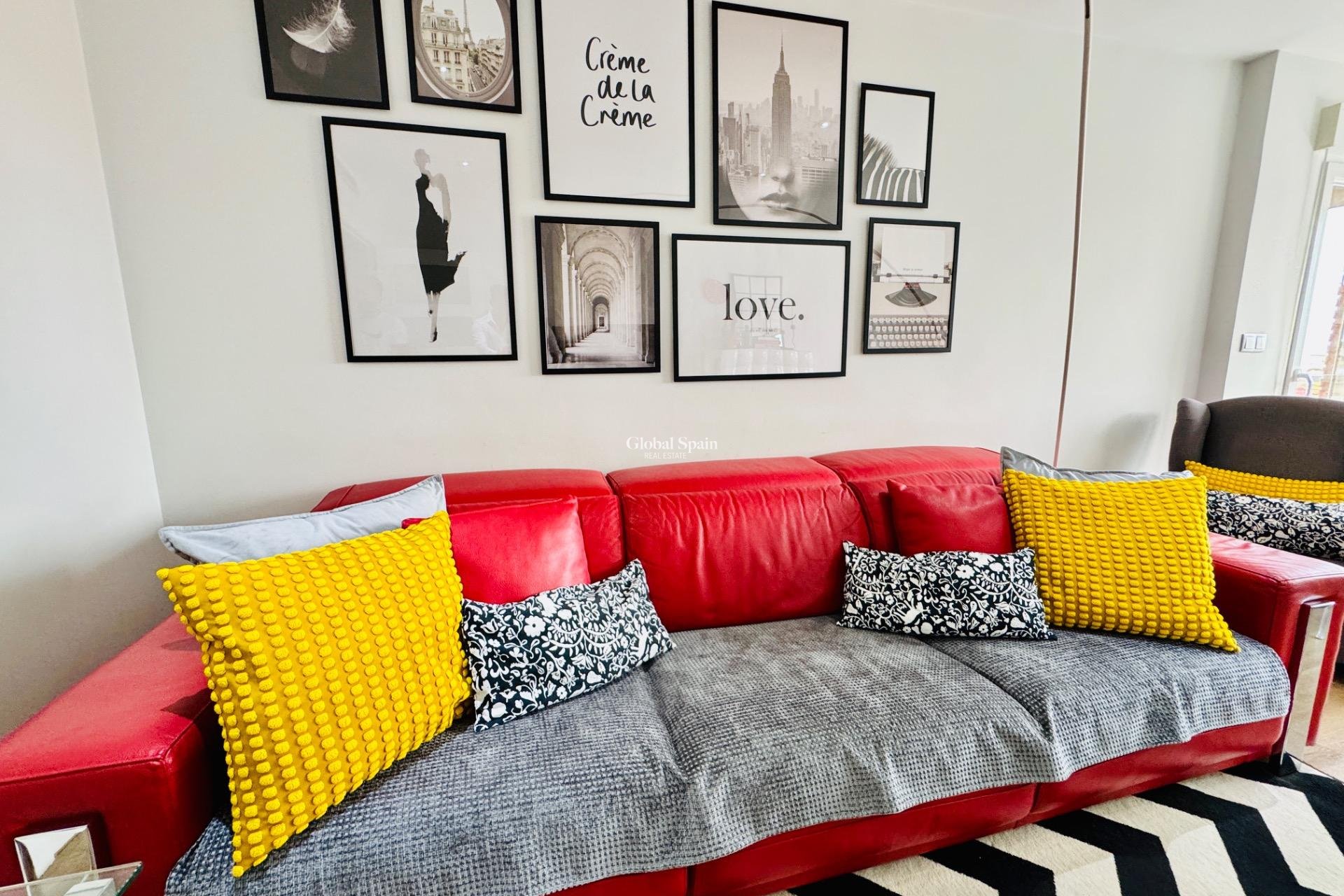 Resale - APARTMENT -
PILAR DE LA HORADADA - Zona Pueblo