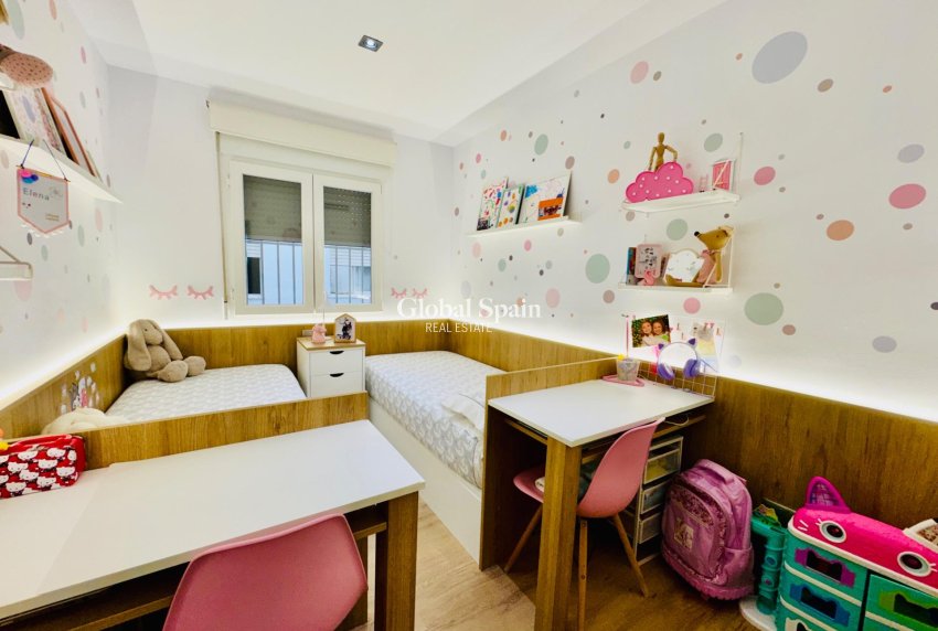Resale - APARTMENT -
PILAR DE LA HORADADA - Zona Pueblo