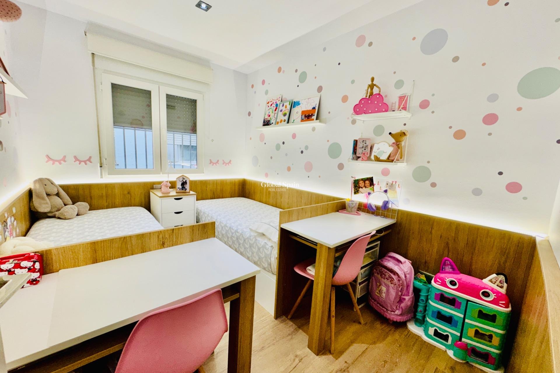 Resale - APARTMENT -
PILAR DE LA HORADADA - Zona Pueblo