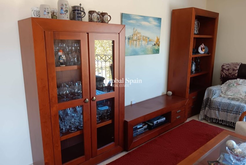 Resale - APARTMENT -
PILAR DE LA HORADADA - Zona Pueblo