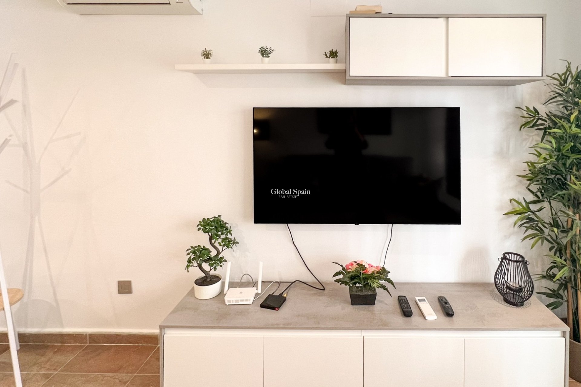 Resale - APARTMENT -
PLAYA DEL CURA  - Torrevieja