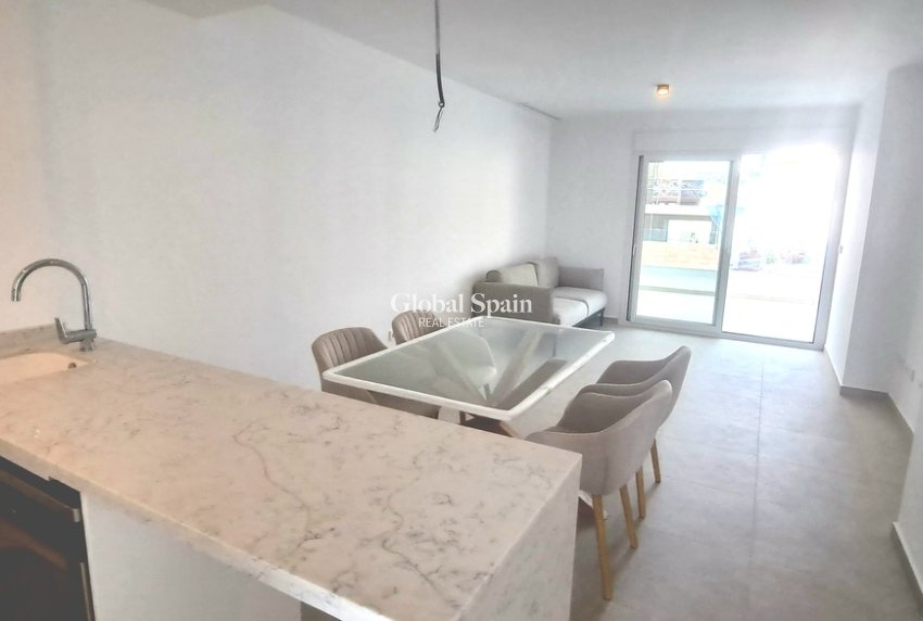 Resale - APARTMENT -
PLAYA FLAMENCA - Costa Blanca