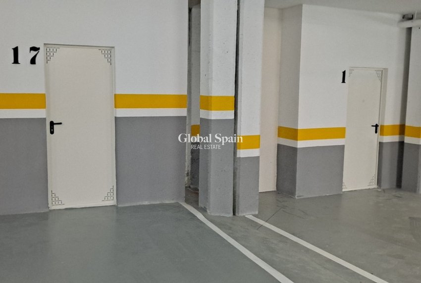 Resale - APARTMENT -
PLAYA FLAMENCA - Costa Blanca