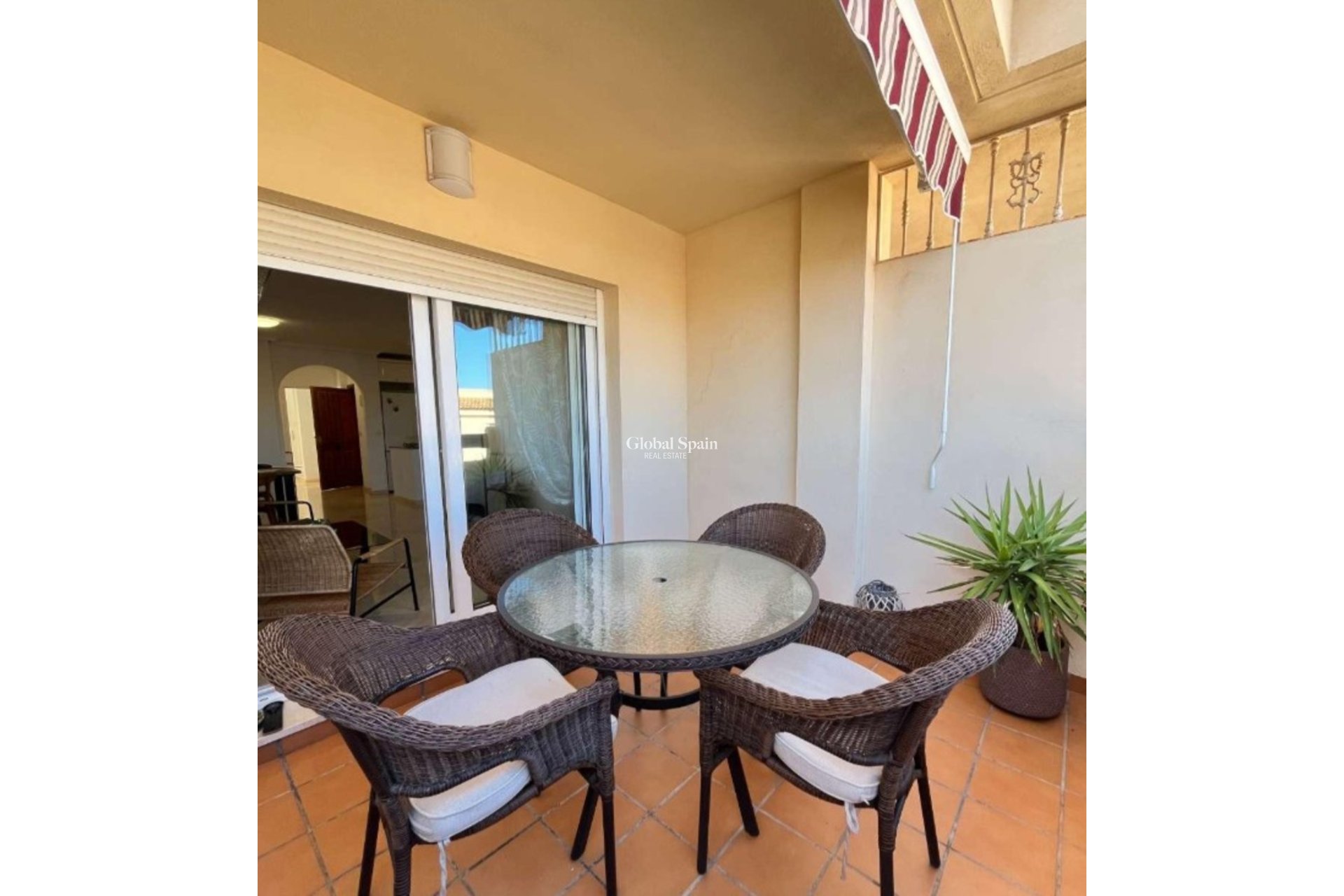 Resale - APARTMENT -
PLAYA FLAMENCA - Costa Blanca