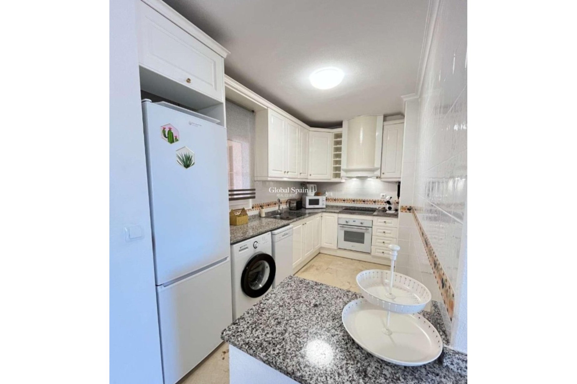 Resale - APARTMENT -
PLAYA FLAMENCA - Costa Blanca