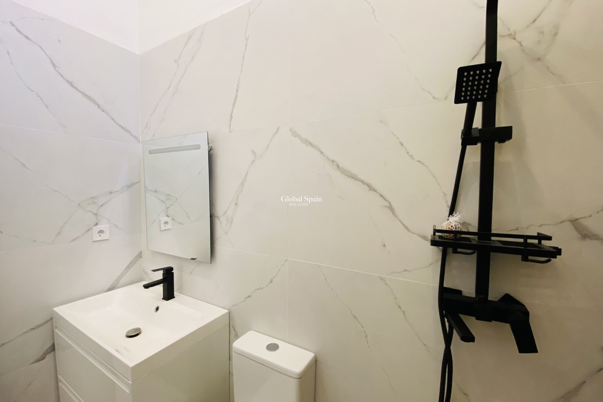 Resale - APARTMENT -
PLAYA FLAMENCA - Costa Blanca