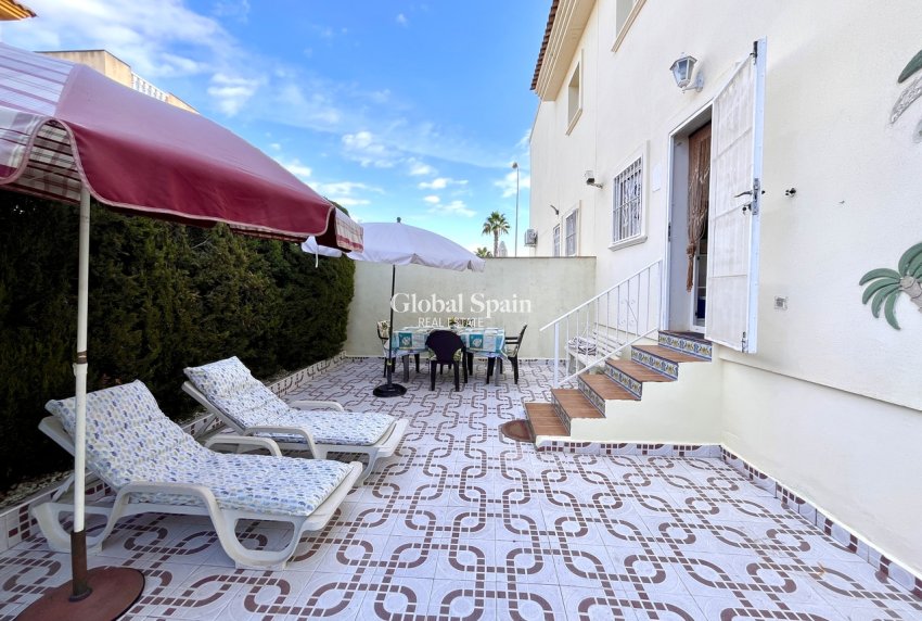 Resale - APARTMENT -
PLAYA FLAMENCA - Costa Blanca