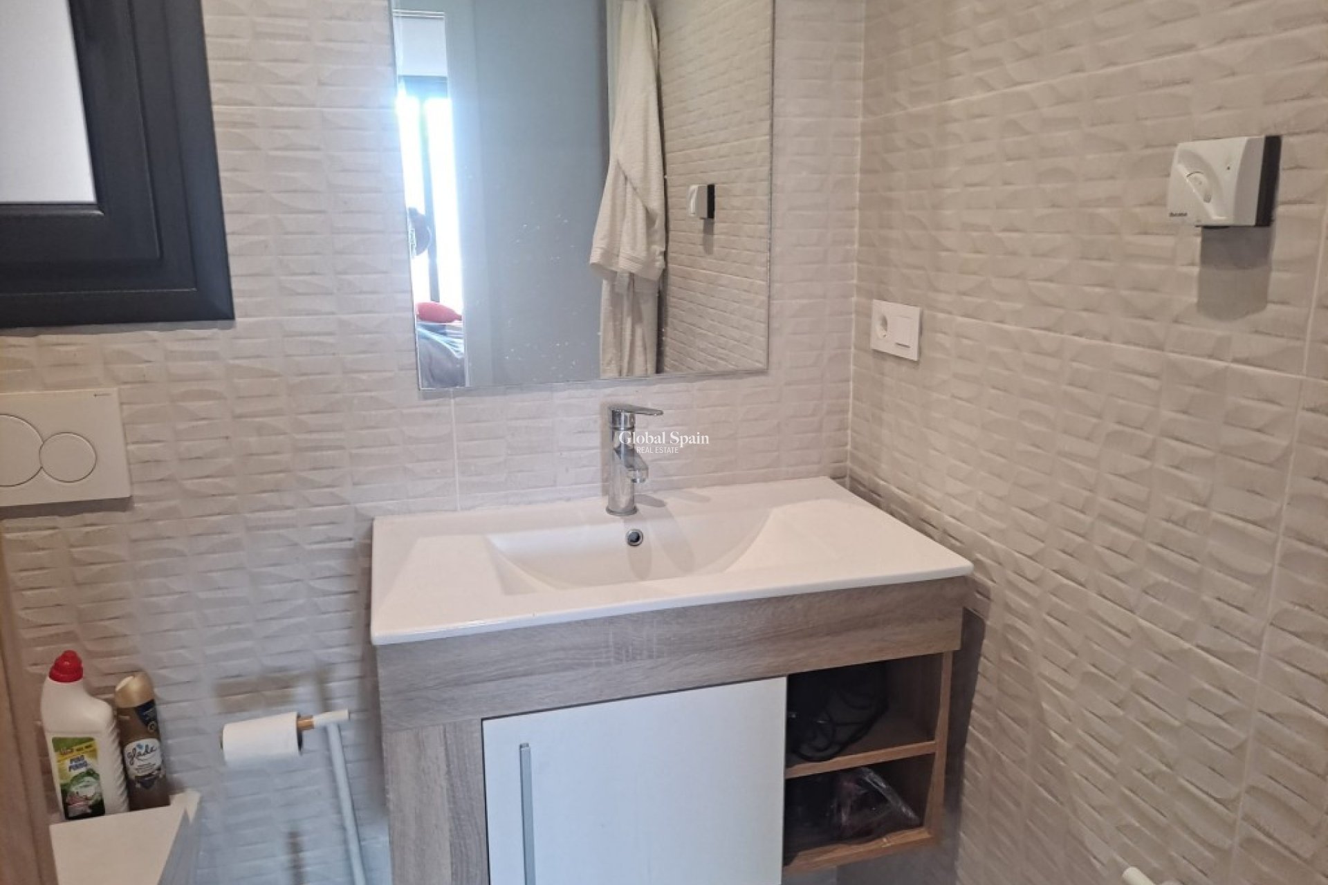 Resale - APARTMENT -
PLAYA FLAMENCA - Costa Blanca