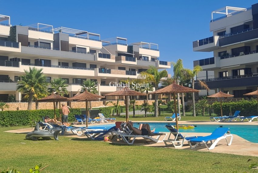 Resale - APARTMENT -
PLAYA FLAMENCA - Costa Blanca