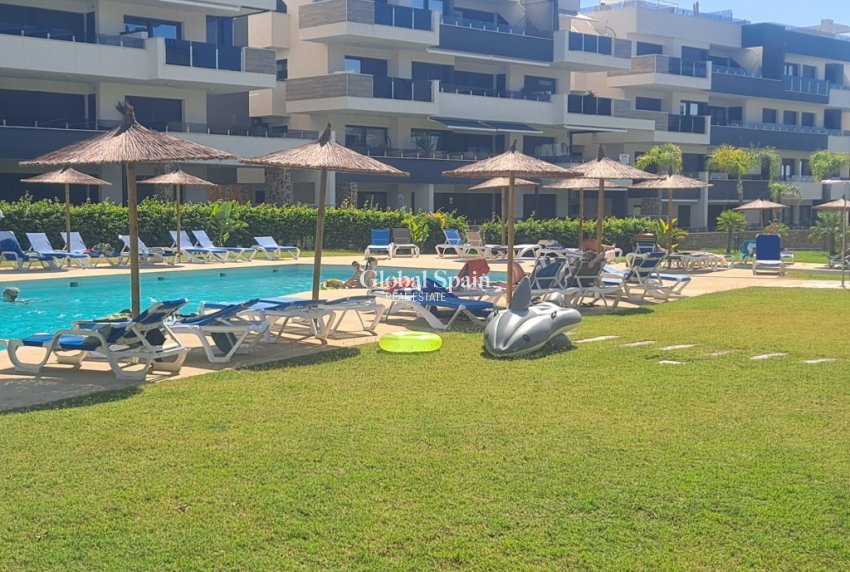 Resale - APARTMENT -
PLAYA FLAMENCA - Costa Blanca