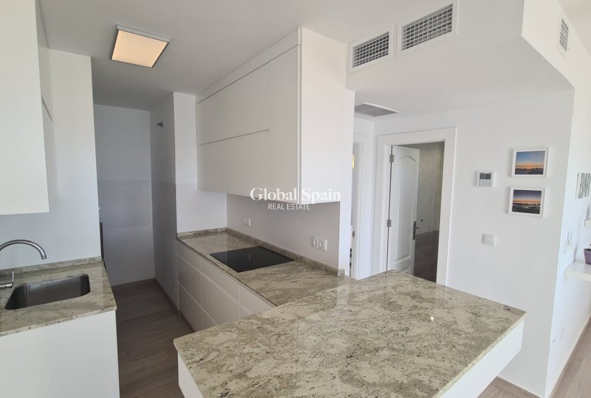 Resale - APARTMENT -
PLAYA FLAMENCA - Costa Blanca