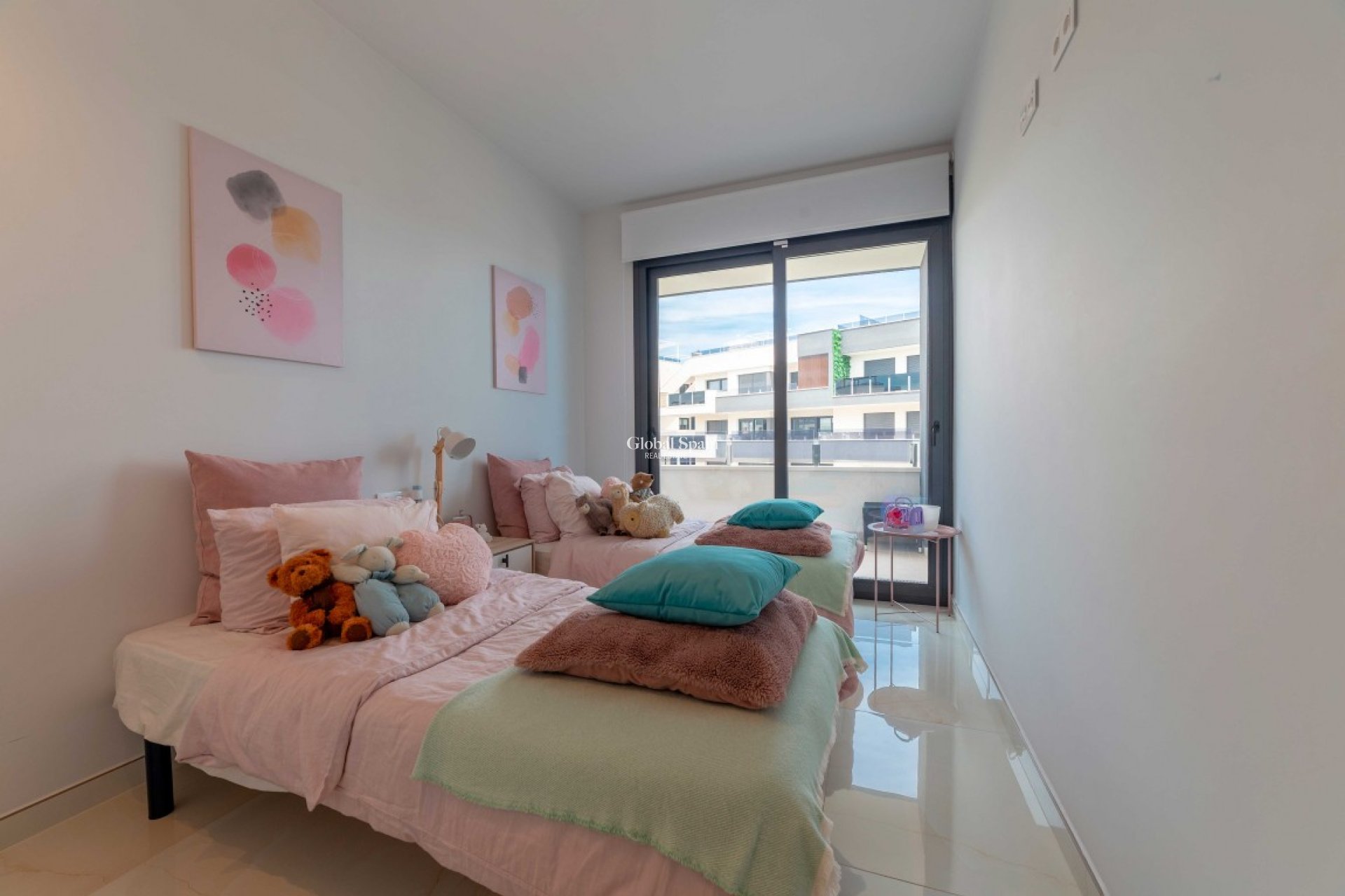 Resale - APARTMENT -
PLAYA FLAMENCA - Costa Blanca
