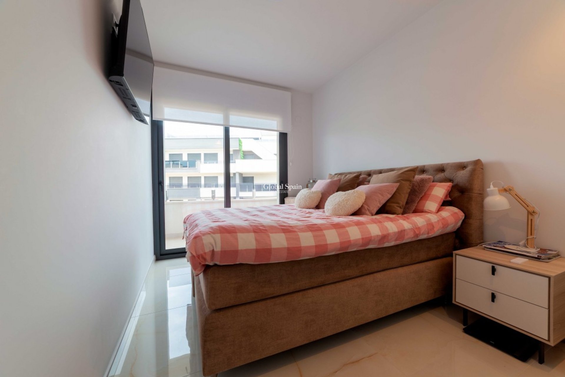 Resale - APARTMENT -
PLAYA FLAMENCA - Costa Blanca