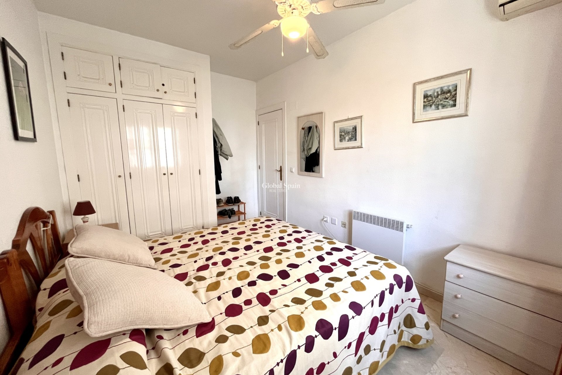 Resale - APARTMENT -
PLAYA FLAMENCA - Costa Blanca
