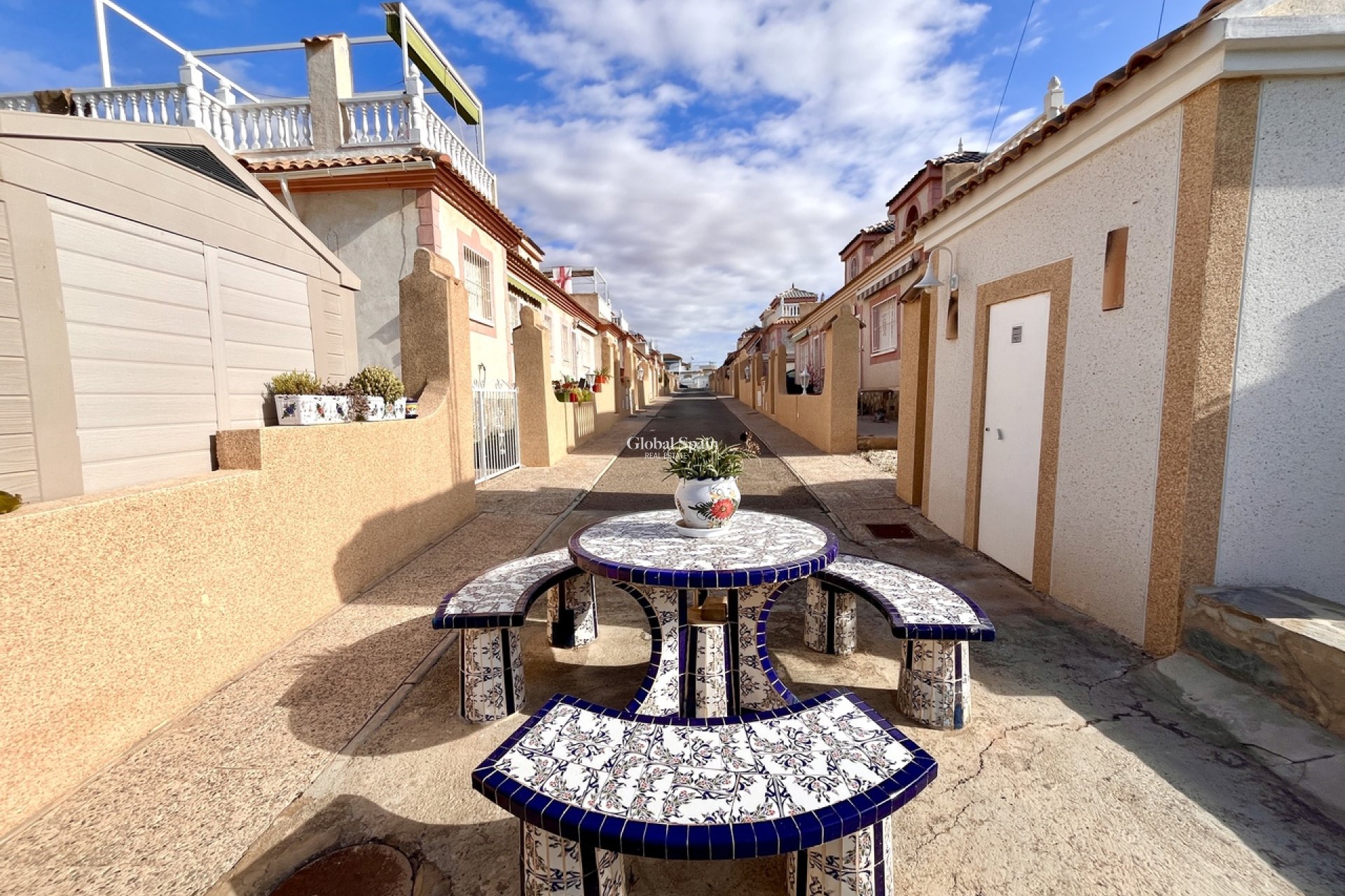 Resale - APARTMENT -
PLAYA FLAMENCA - Costa Blanca