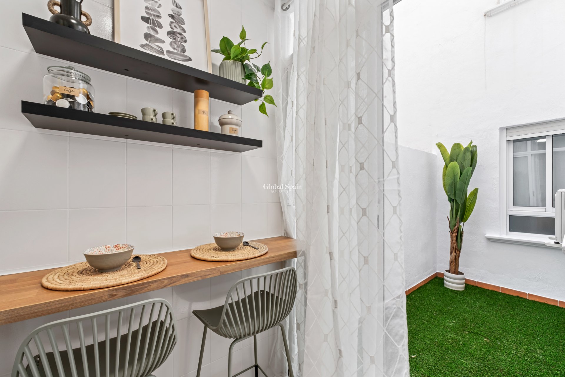 Resale - APARTMENT -
PLAYA FLAMENCA - Costa Blanca