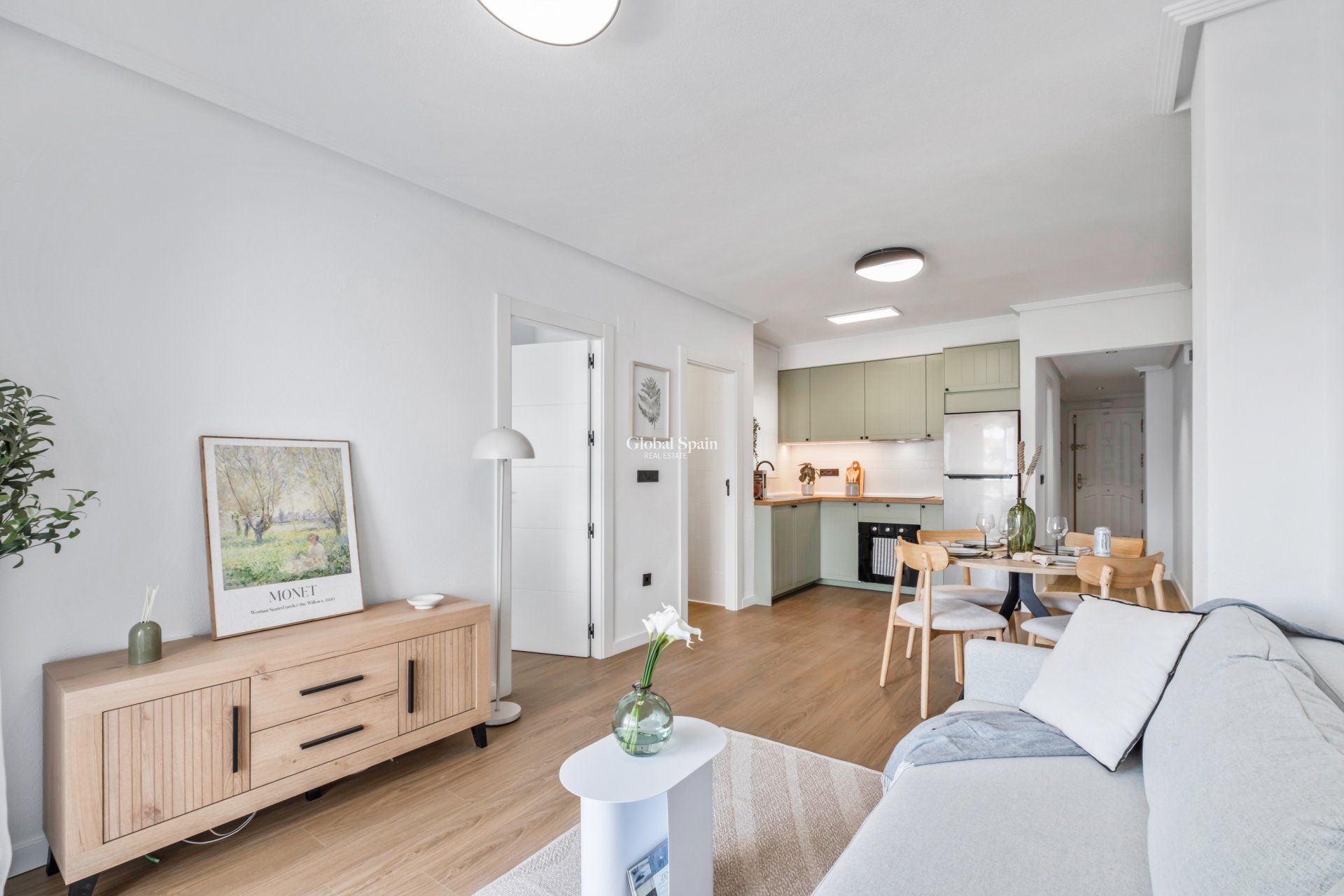 Resale - APARTMENT -
PLAYA FLAMENCA - Costa Blanca