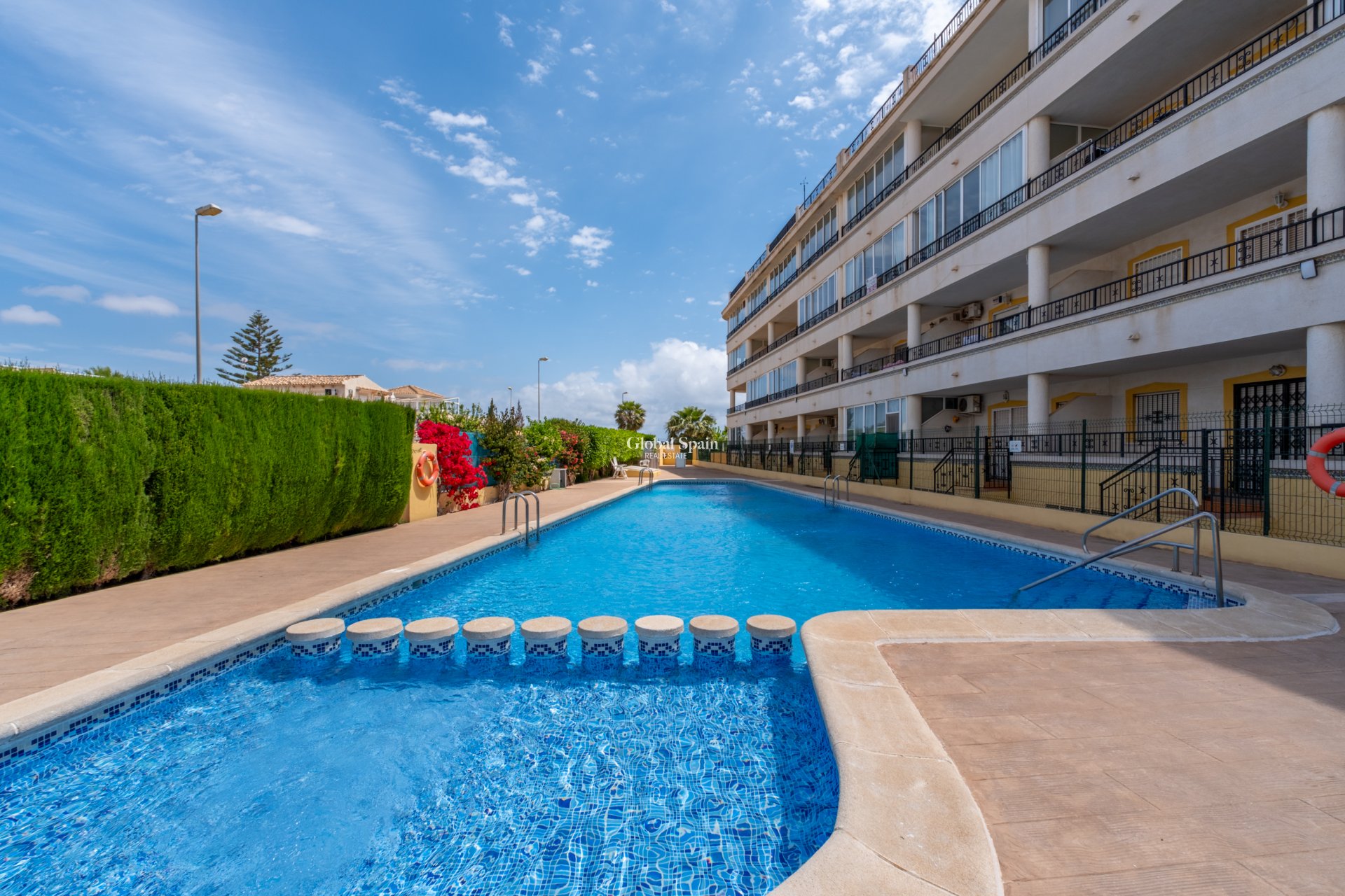 Resale - APARTMENT -
PLAYA FLAMENCA - Costa Blanca