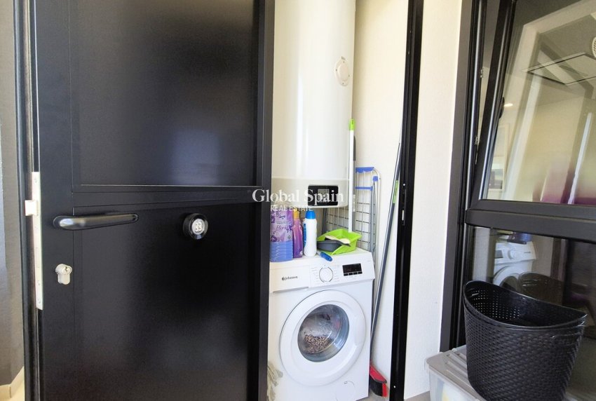 Resale - APARTMENT -
PLAYA FLAMENCA - Costa Blanca