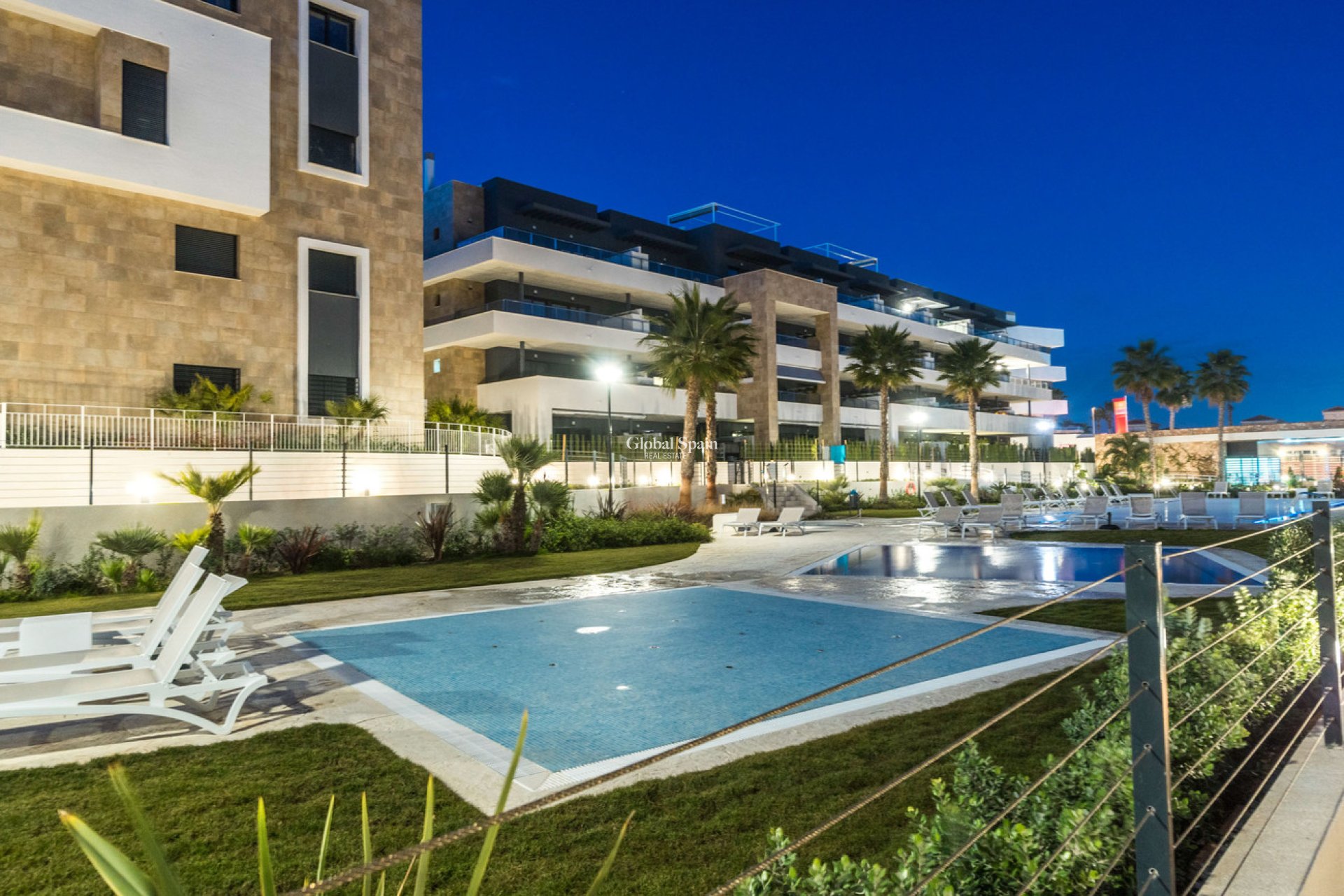Resale - APARTMENT -
PLAYA FLAMENCA - Flamenca Village